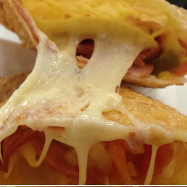 Pastel de Calabresa