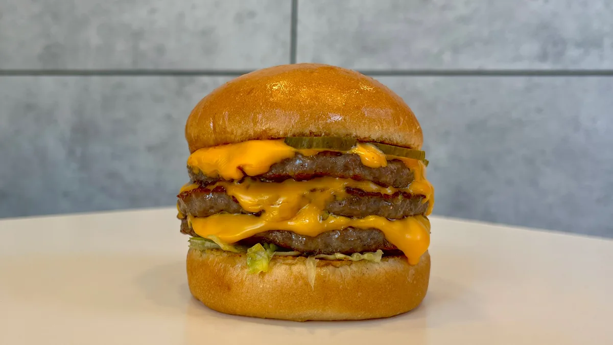 Triple classic 101 burger