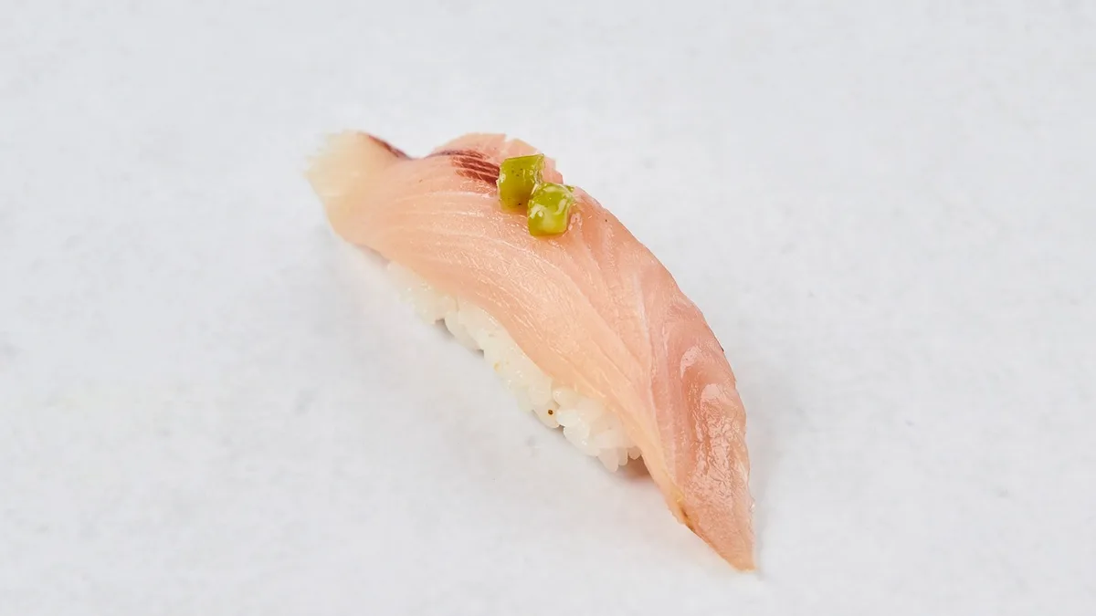 Hamachi Nigiri 2st