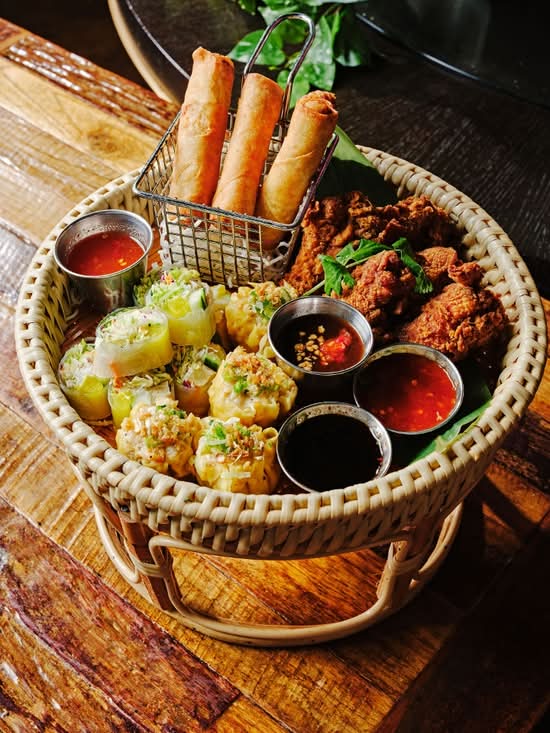 26 Thai Platter