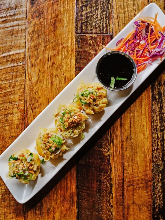 Dumplings (4 pcs)