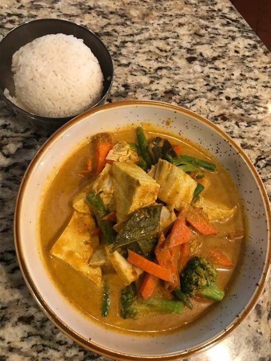 Grandma Curry ** (VG, GF)