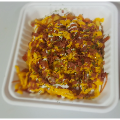 Papas con Tocineta + Te Frio