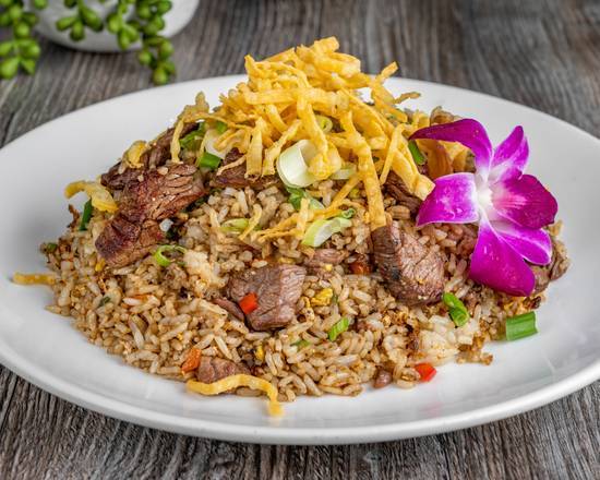 Beef fried rice ( arros chaufa de carne )