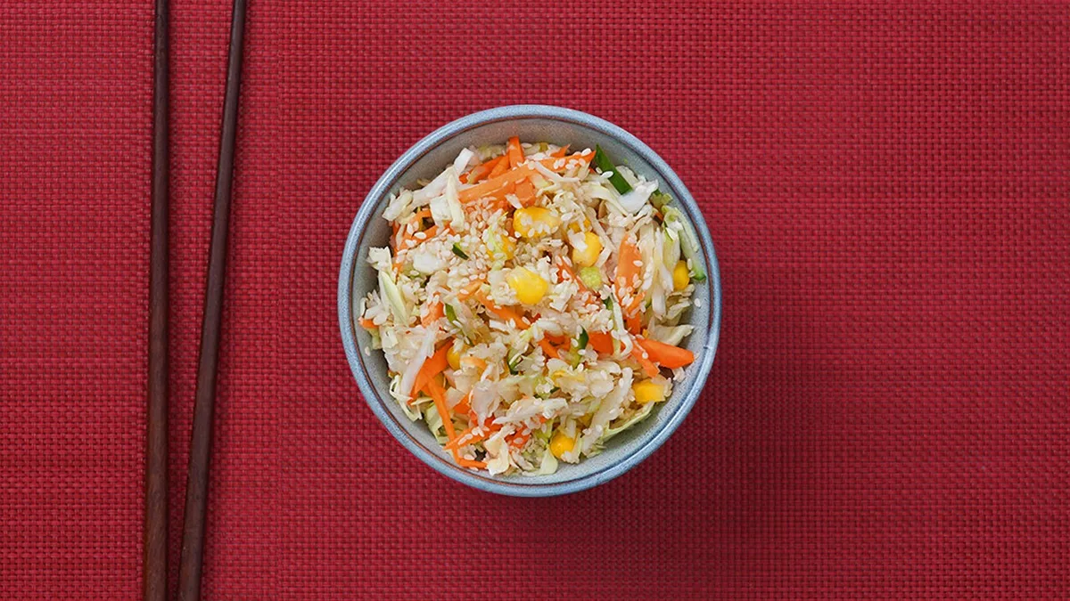 Šarena salata sa susamom