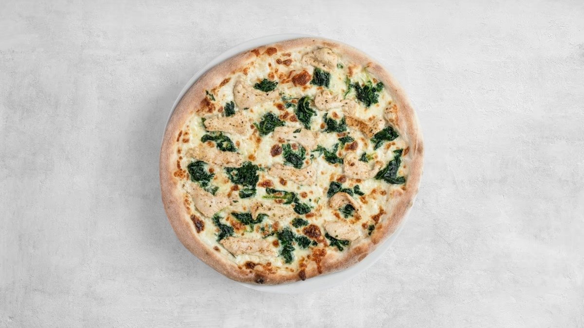 24. Pizza Pollo Crema