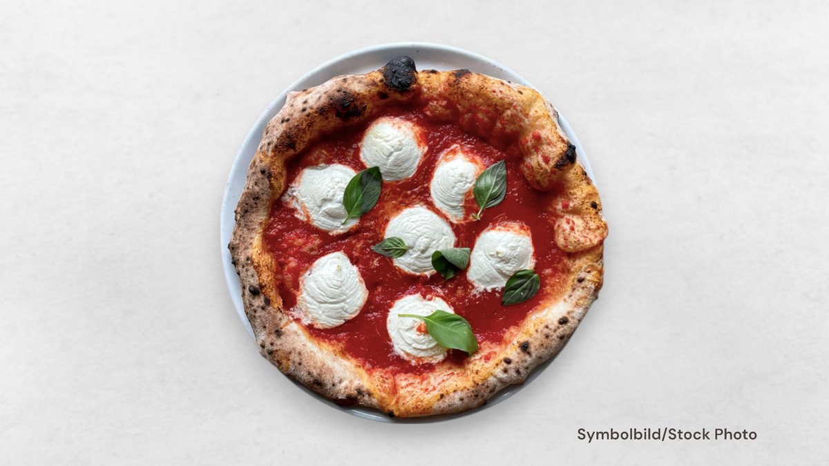 Pizza Pomodoro and Ricotta