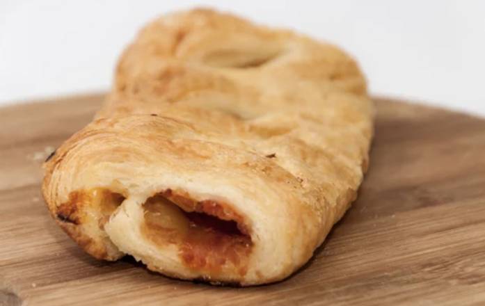 Pizza Puff with Fries