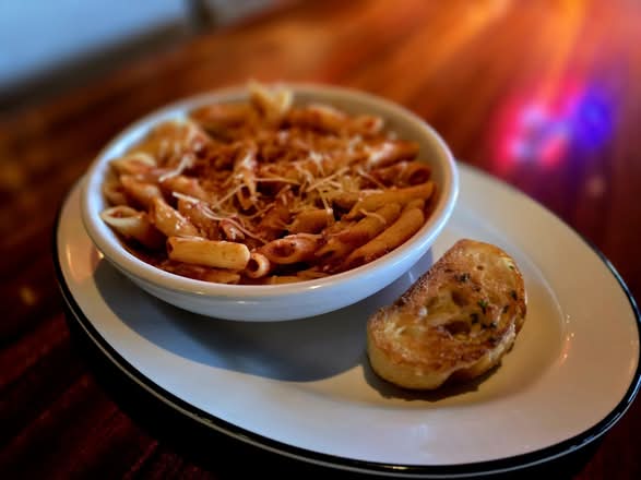 KID PASTA WITH SAUCE