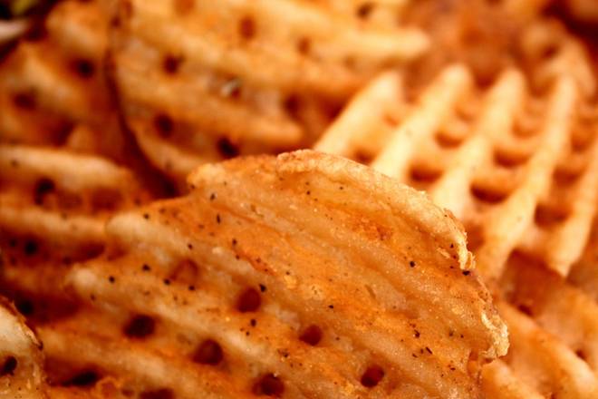SEASONED WAFFLE FRIES