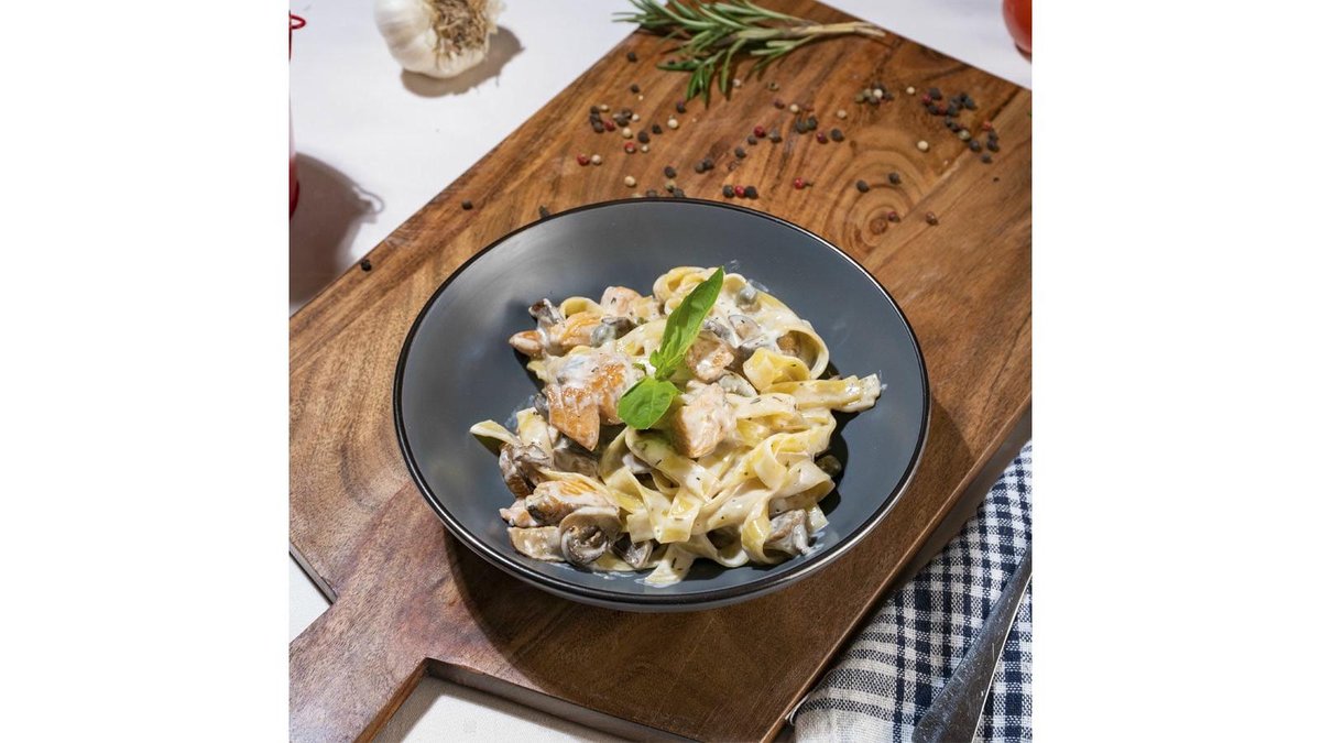 Tagliatelle cu somon