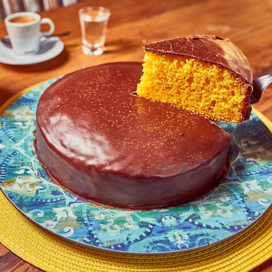 Bolo de Cenoura Grande