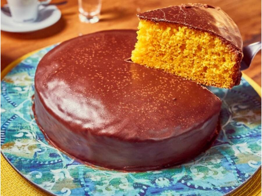 Bolo de Cenoura Médio