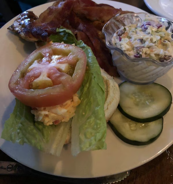 BACKYARD BBQ CHICKEN SANDWICH