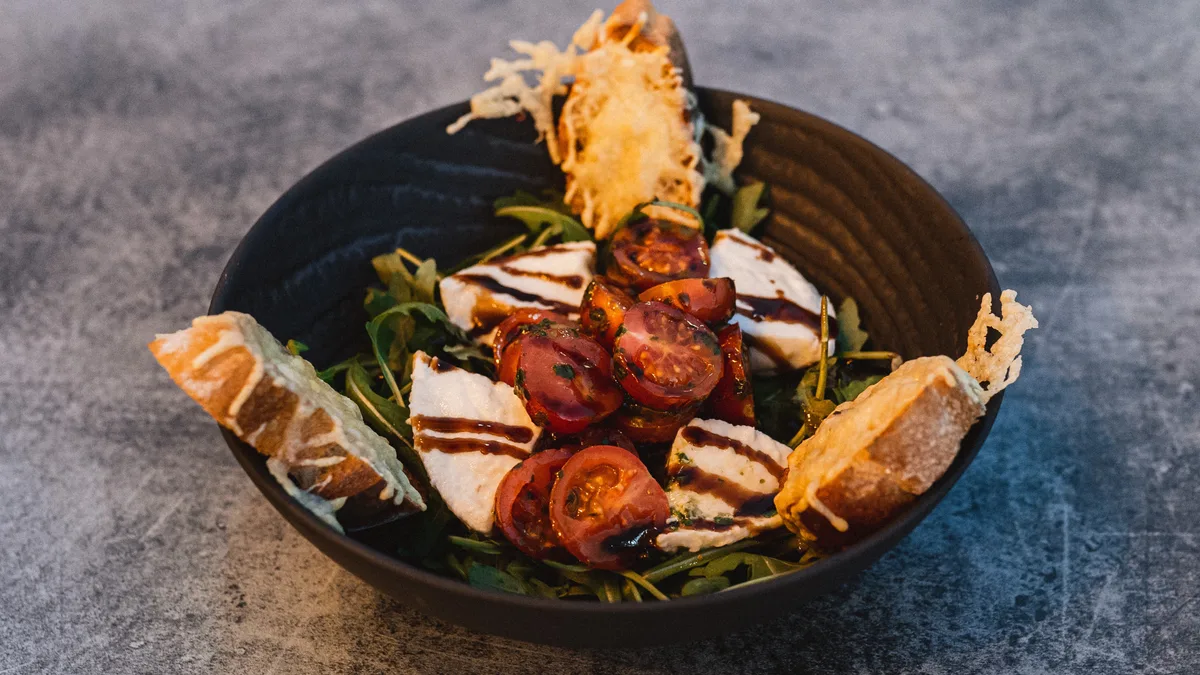 Salad Caprese Burrata