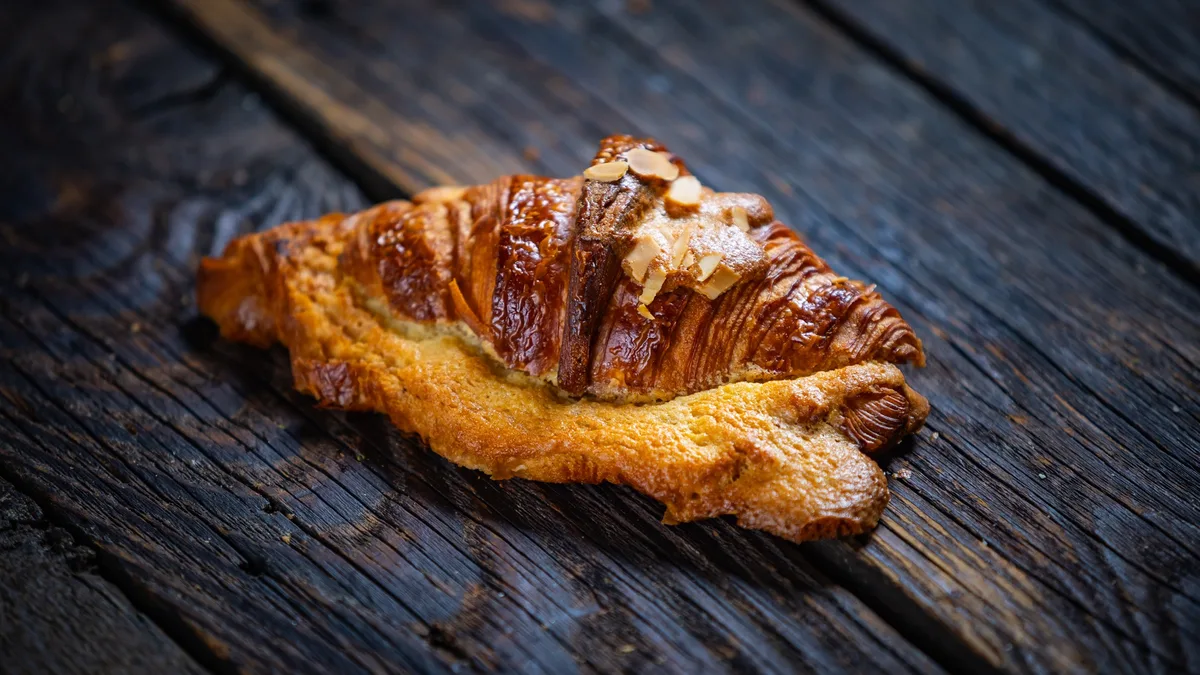 Croissant aux Amandes