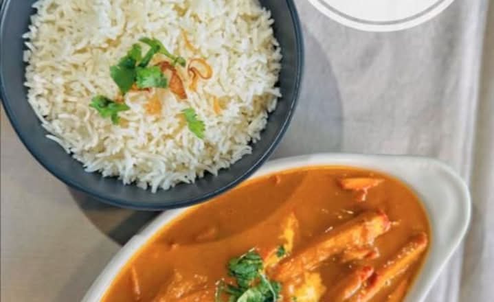 Butter Chicken w/ FREE NAAN BREAD
