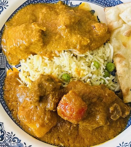 Chicken Coconut w/ FREE NAAN BREAD