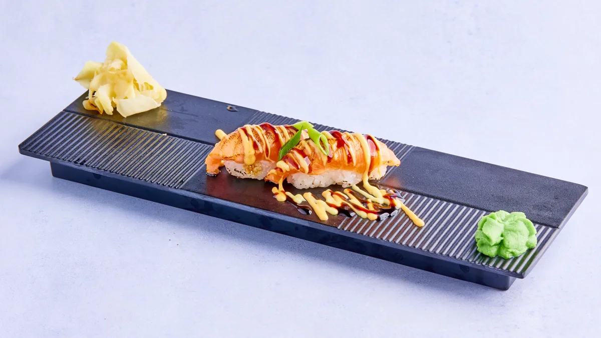 160. Flambert Laks Nigiri