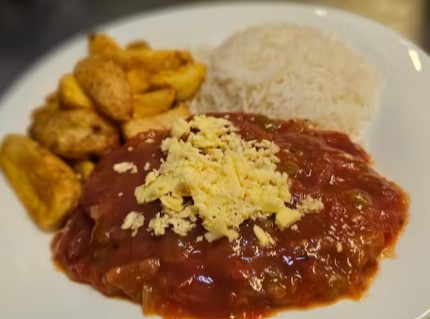 Parmegiana com Batata Rústica