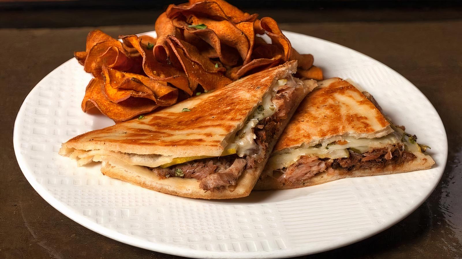 Louie's Flatbread Cuban