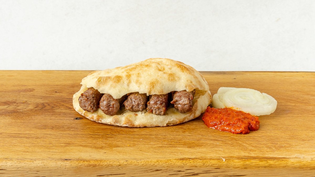 Čevapčiči v lepinji (5 kosov)