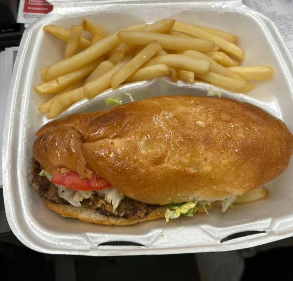 Torta con Papas Fritas / Torta with French Fries