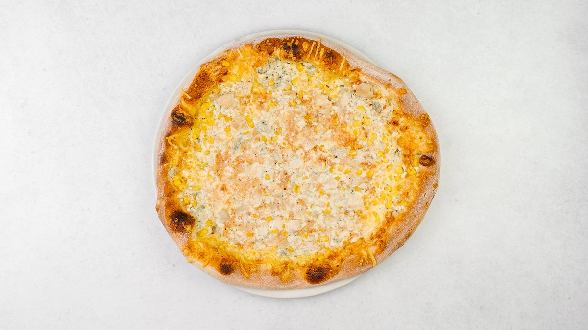 10) Corny e Pollo pizza