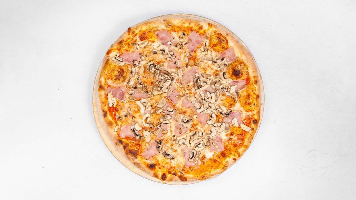 4) Capricciosa pizza