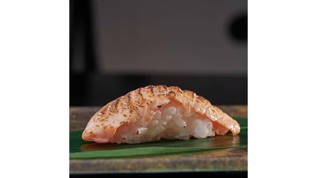 Seared salmon Nigiri
