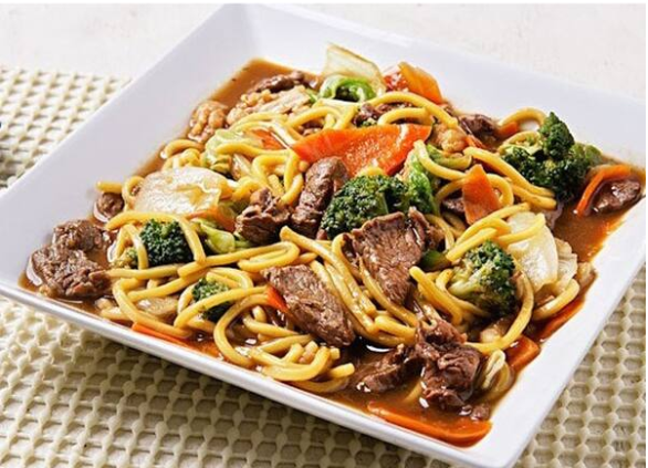 Yakissoba Misto 2 Pessoas + 1 Coca-Cola 1L