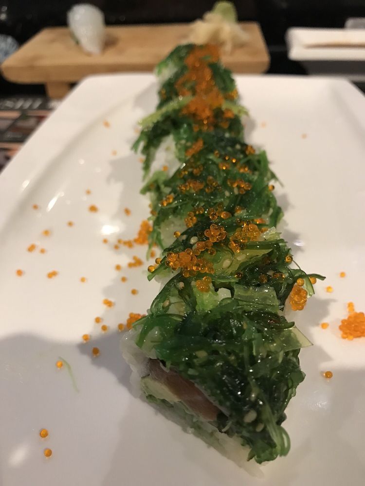 K16. Green Dragon Roll