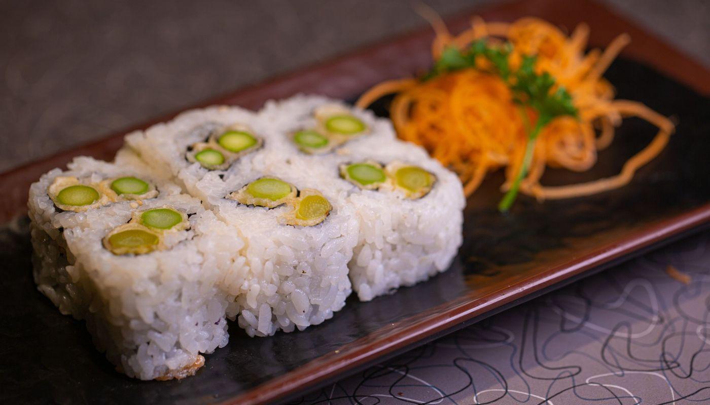 Asparagus Tempura Roll(6pcs)