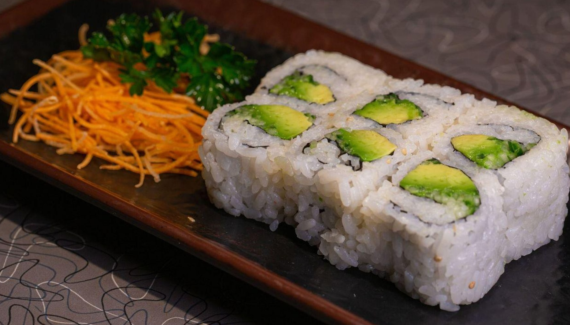 Avocado and Cucumber Roll(6pcs)