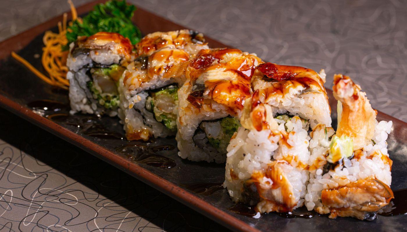 Black Dragon Roll (8pcs)