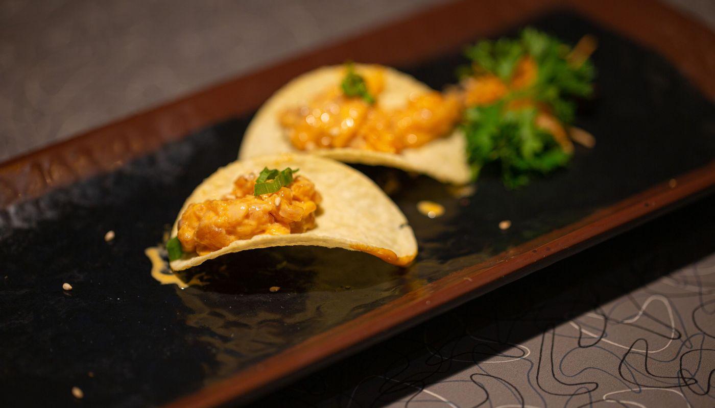 Special Salmon Potato Chip Sushi(2pcs)