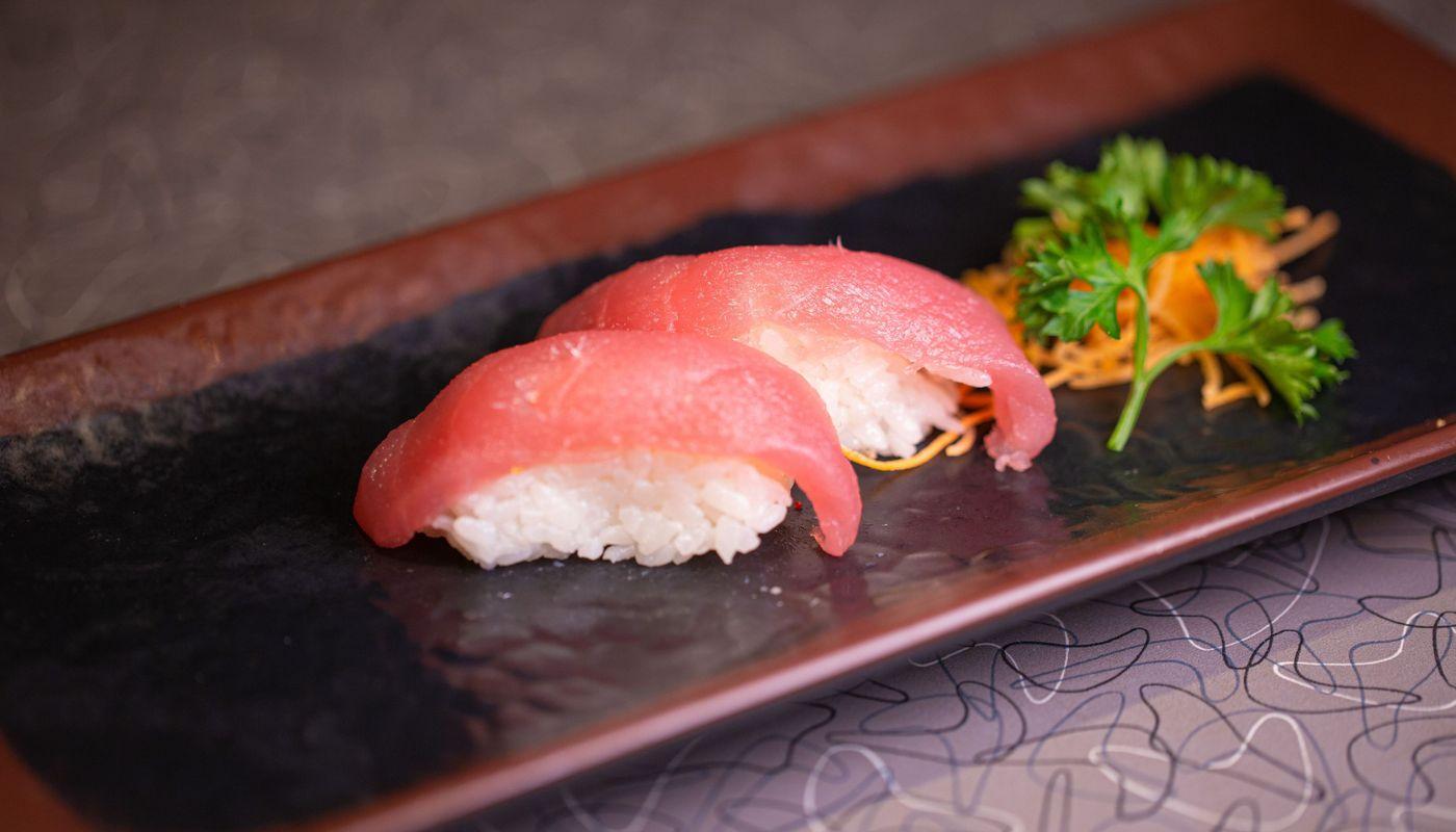 Tuna (Maguro) Sushi (2pcs)