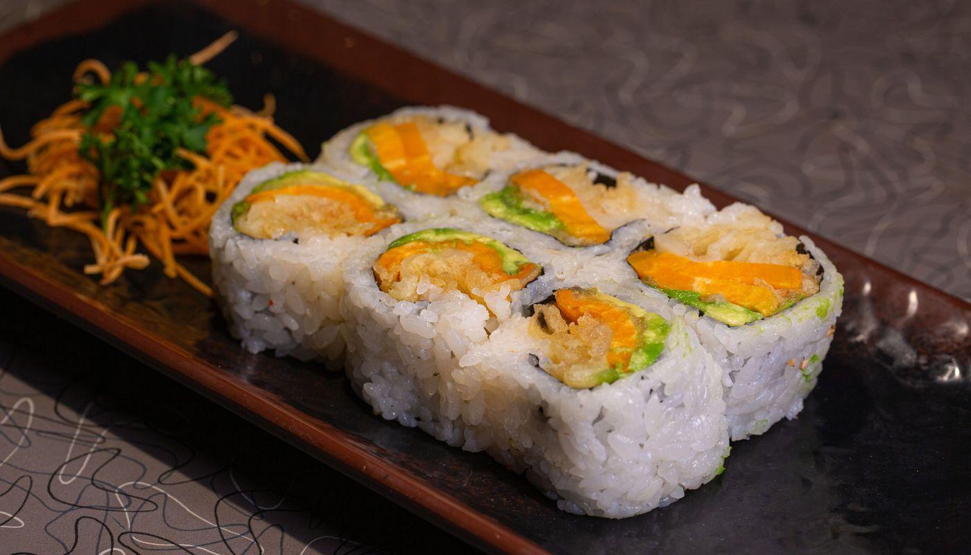 YamandAvocado Tempura Roll(6pcs)