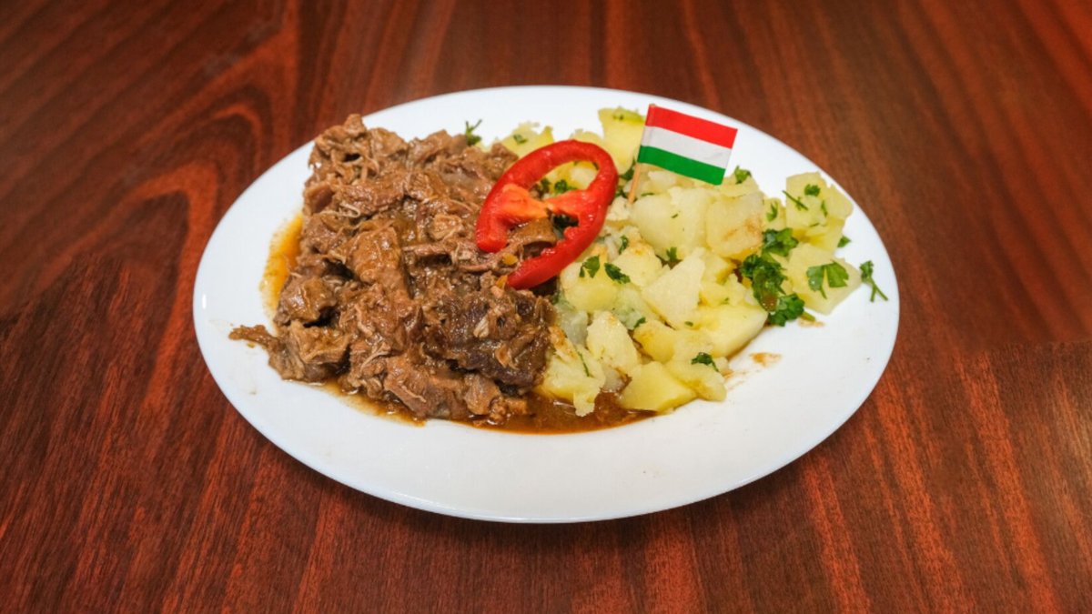Vörösboros marhapörkölt