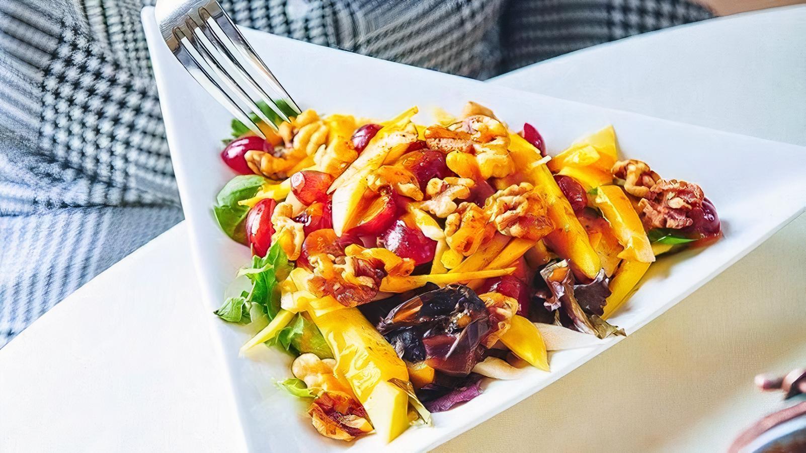 Mango Walnut Salad