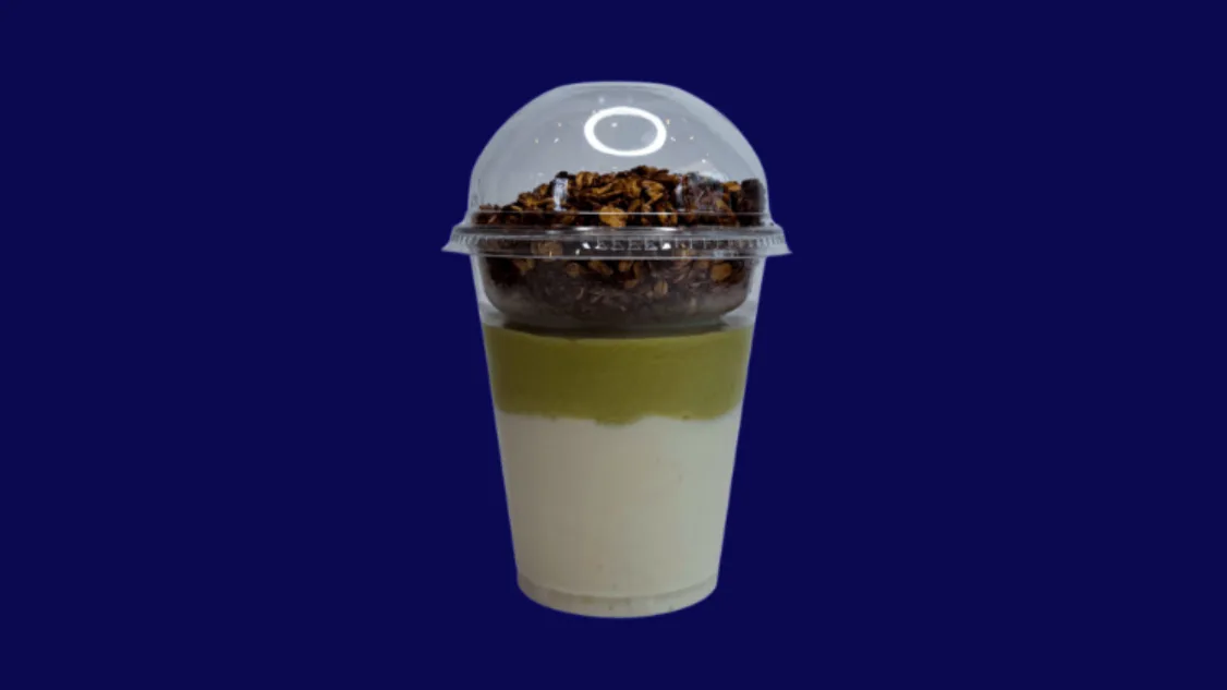 Granola z sosem pistacjowym