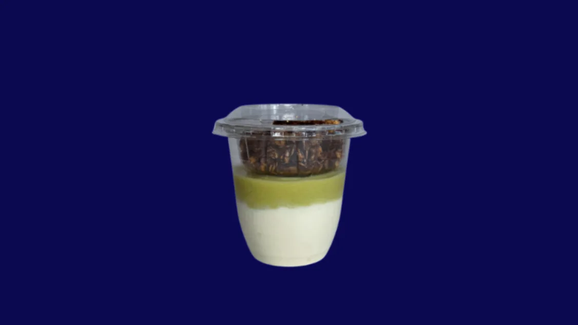 Mini granola z sosem pistacjowym