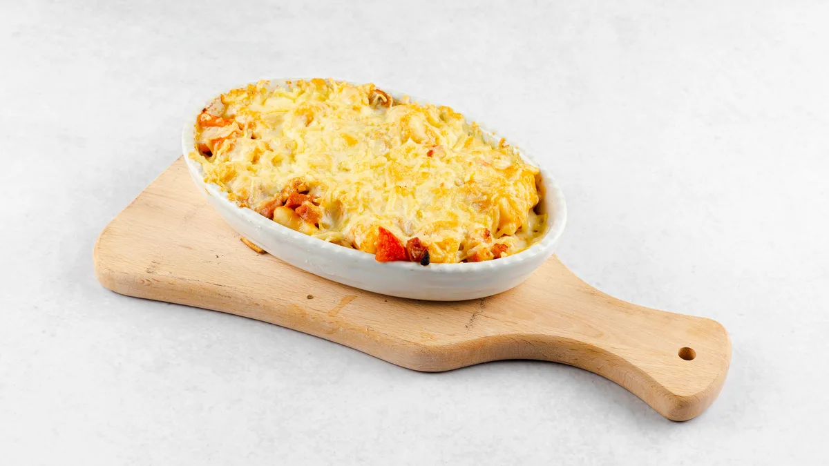 Gratinirani špageti z bolonjsko omako