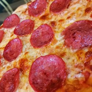 Pizza Salame