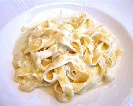 Spaghetti Cuatro Quesos