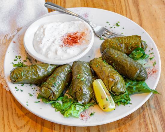 Meat Stuffed Grape Leaves (6 pcs)
