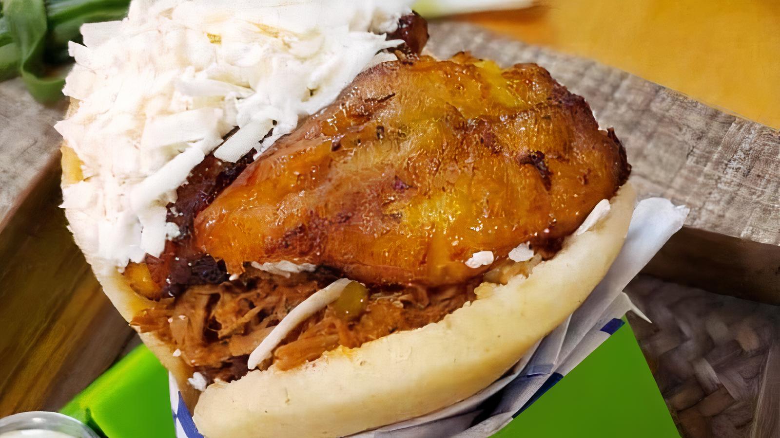 ⭐️ Arepa Pabellón