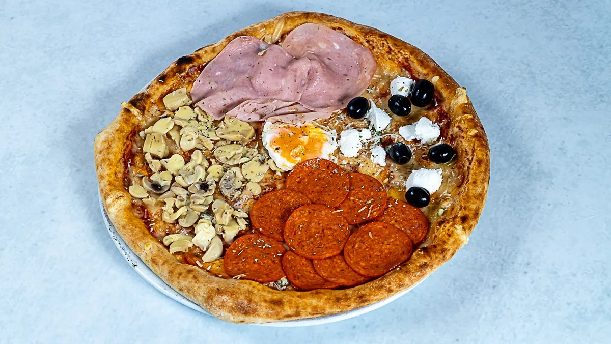 Quattro staggioni pizza