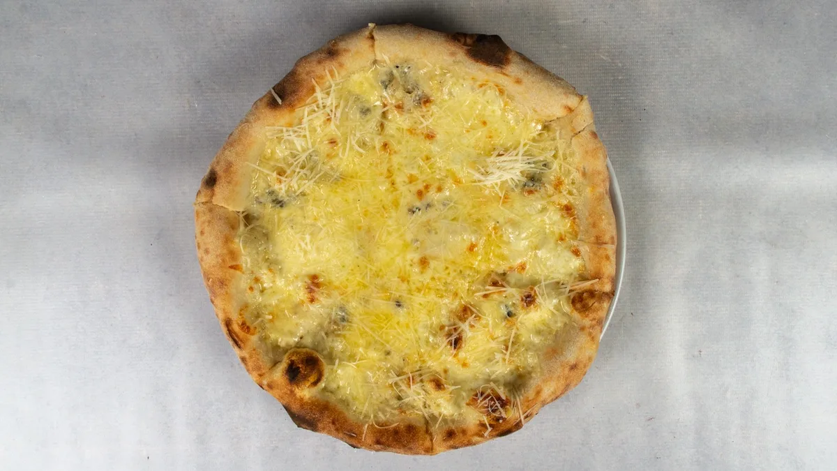 Quattro  Formaggi velika