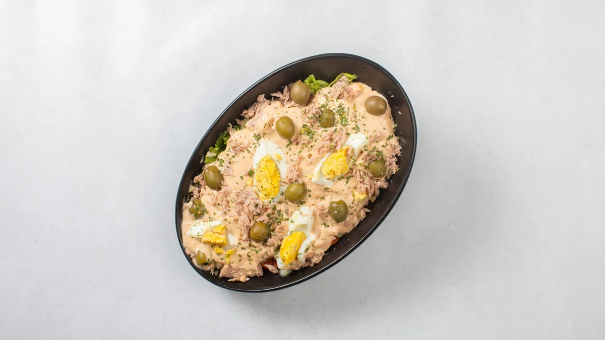 Salata s tunjevinom